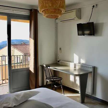Le Continental Hotel 2*